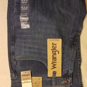 NWT Wrangler Regular Fit 34/34